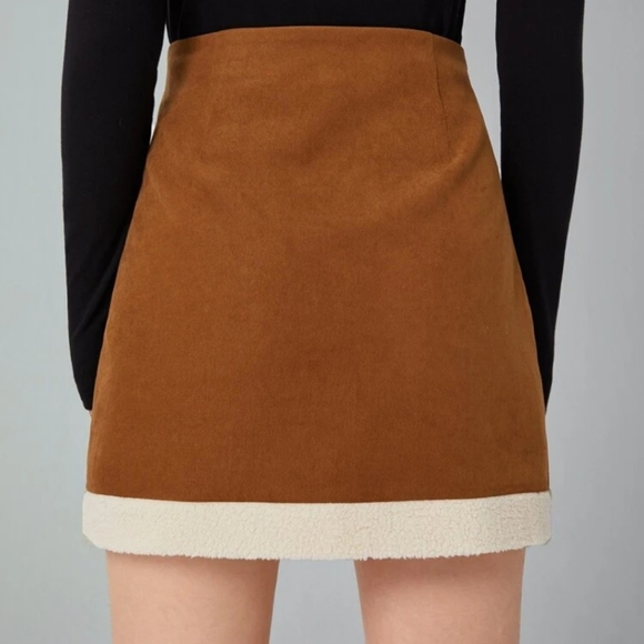 🍉3/$20 Faux-Shearling Hem Mini Skirt - Picture 2 of 7